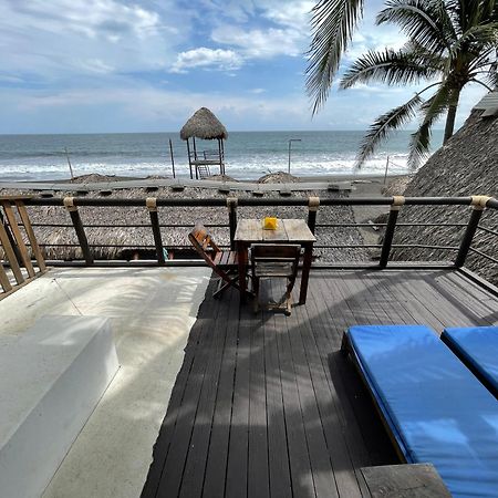Johnnys Place Hotel Монтеррико Экстерьер фото