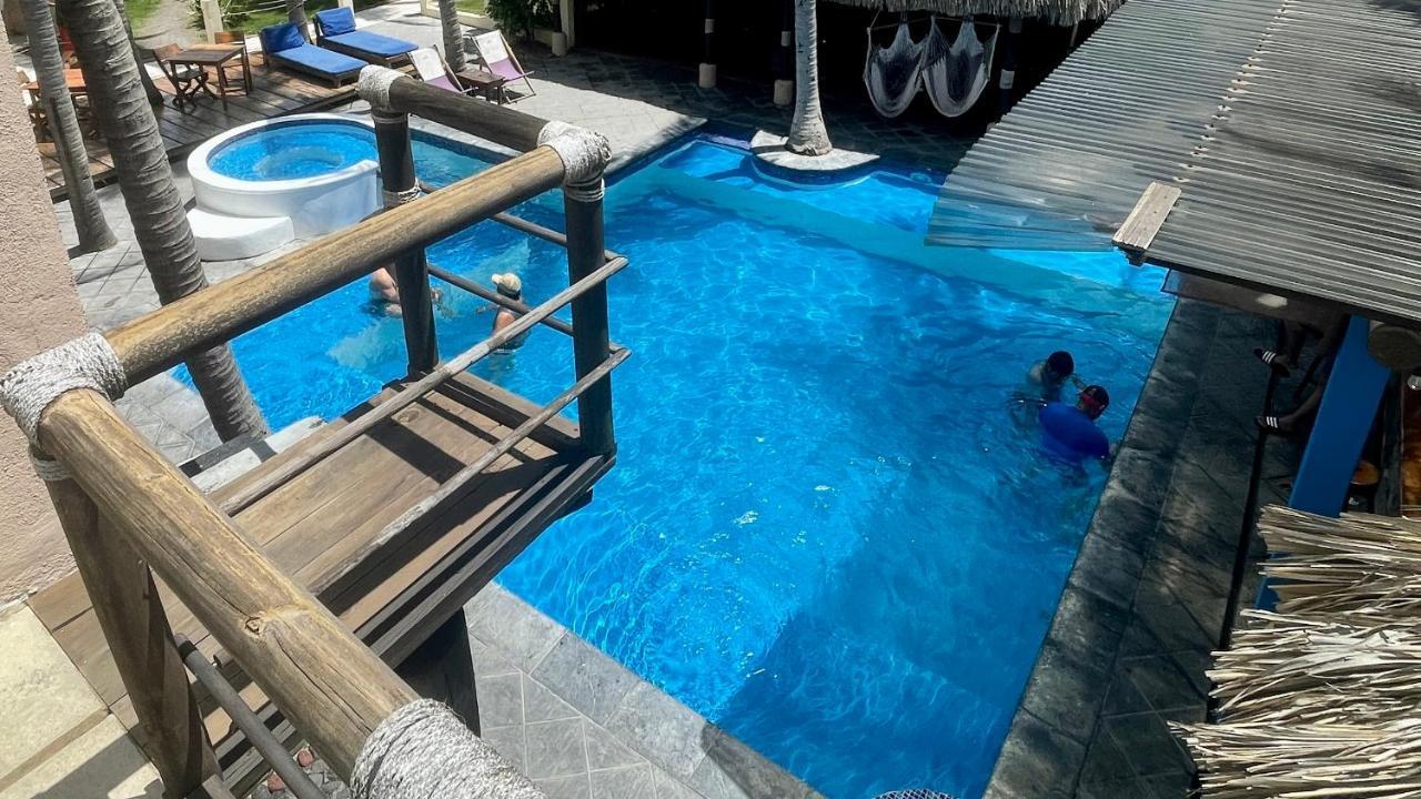 Johnnys Place Hotel Монтеррико Экстерьер фото